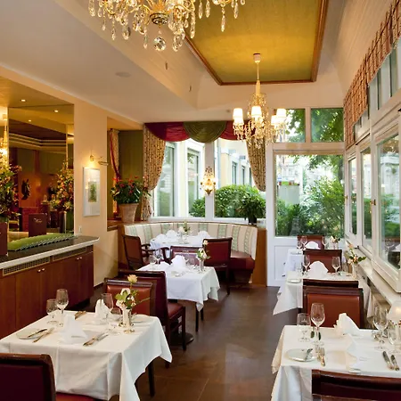 Parkhotel - Traditional Luxury 4*