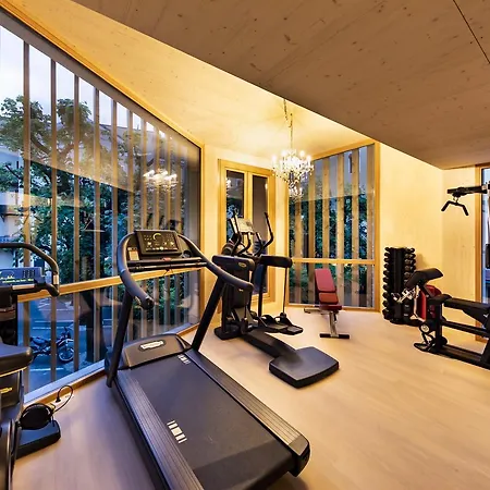 Parkhotel - Traditional Luxury Hotel