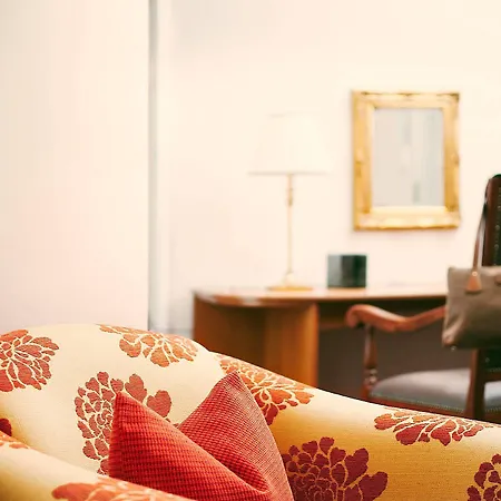 Parkhotel - Traditional Luxury 4*