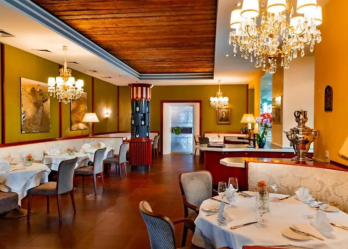 Parkhotel - Traditional Luxury Hotel 4*