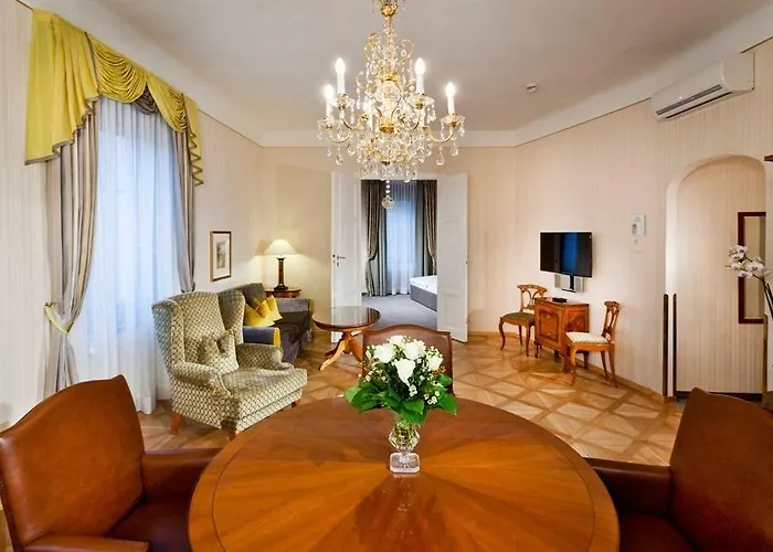 Hotel Parkhotel - Traditional Luxury 4*