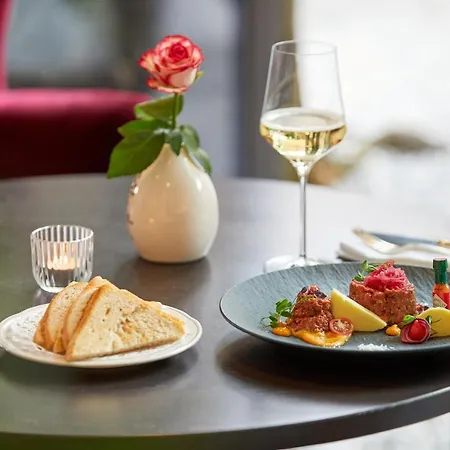 Otel Parkhotel - Traditional Luxury