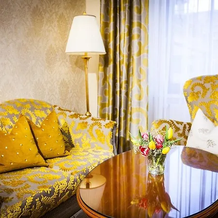 Parkhotel - Traditional Luxury 4* Graz