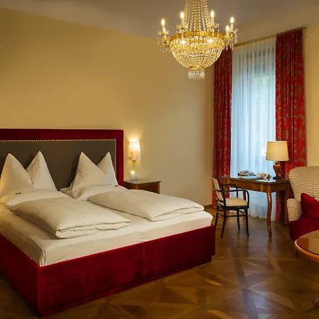Parkhotel - Traditional Luxury 4* Graz