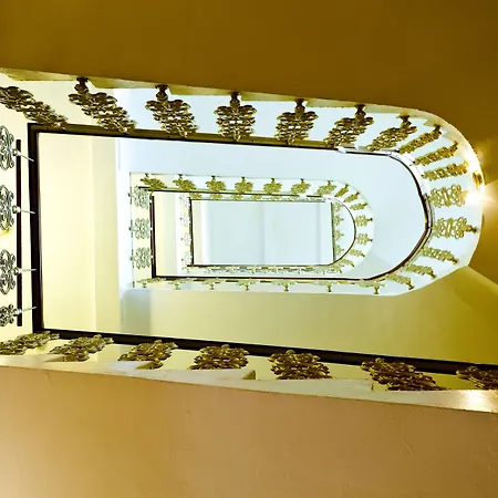 Parkhotel - Traditional Luxury 4*