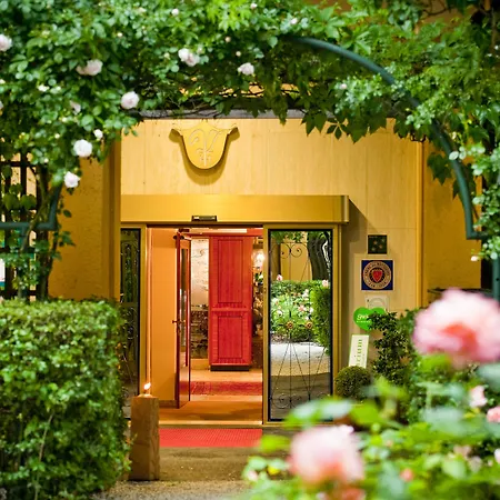 Parkhotel - Traditional Luxury 酒店 4*