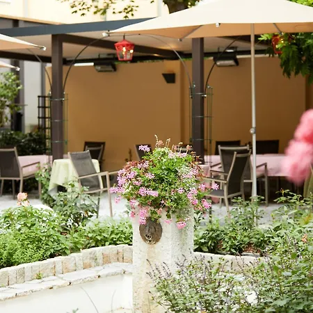 Otel Parkhotel - Traditional Luxury