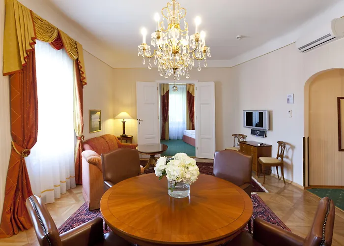 Parkhotel - Traditional Luxury Szálloda