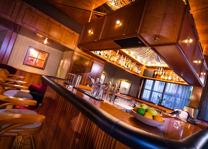 Parkhotel - Traditional Luxury 4*