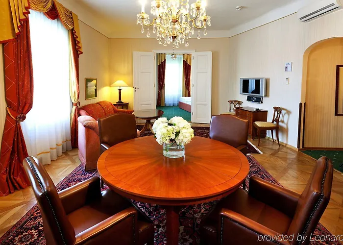 Parkhotel - Traditional Luxury Szálloda 4*